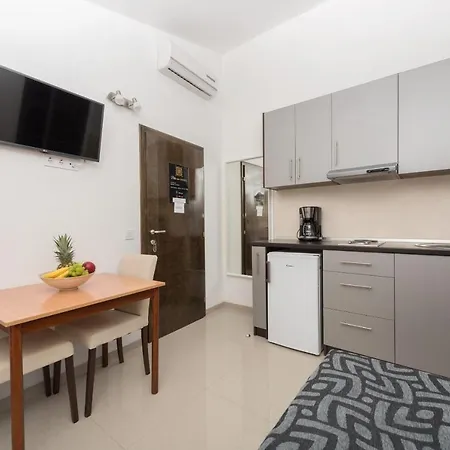 Apartment Bilin San Baska Voda