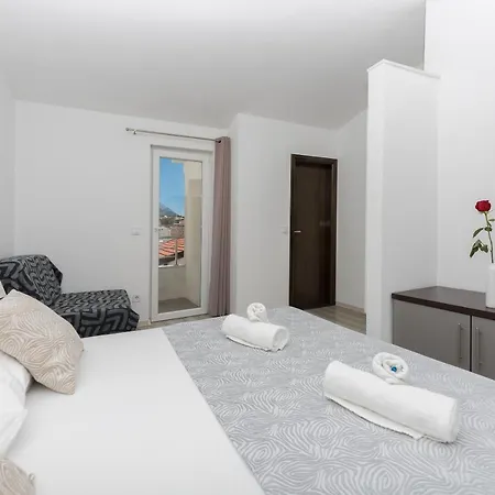 Bilin San Apartment Baska Voda