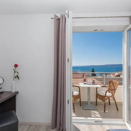 Apartment Bilin San Baska Voda