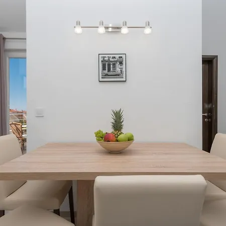 Apartment Bilin San